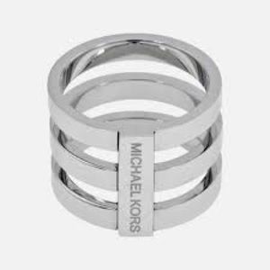 Michael Kors Ring 7 NWT